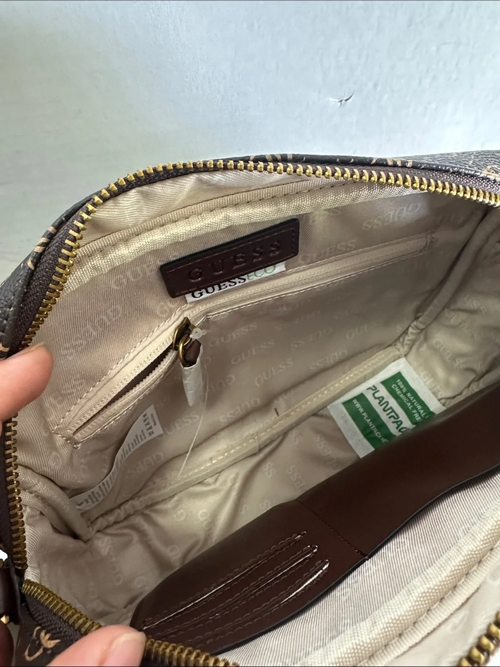Guess new brown
